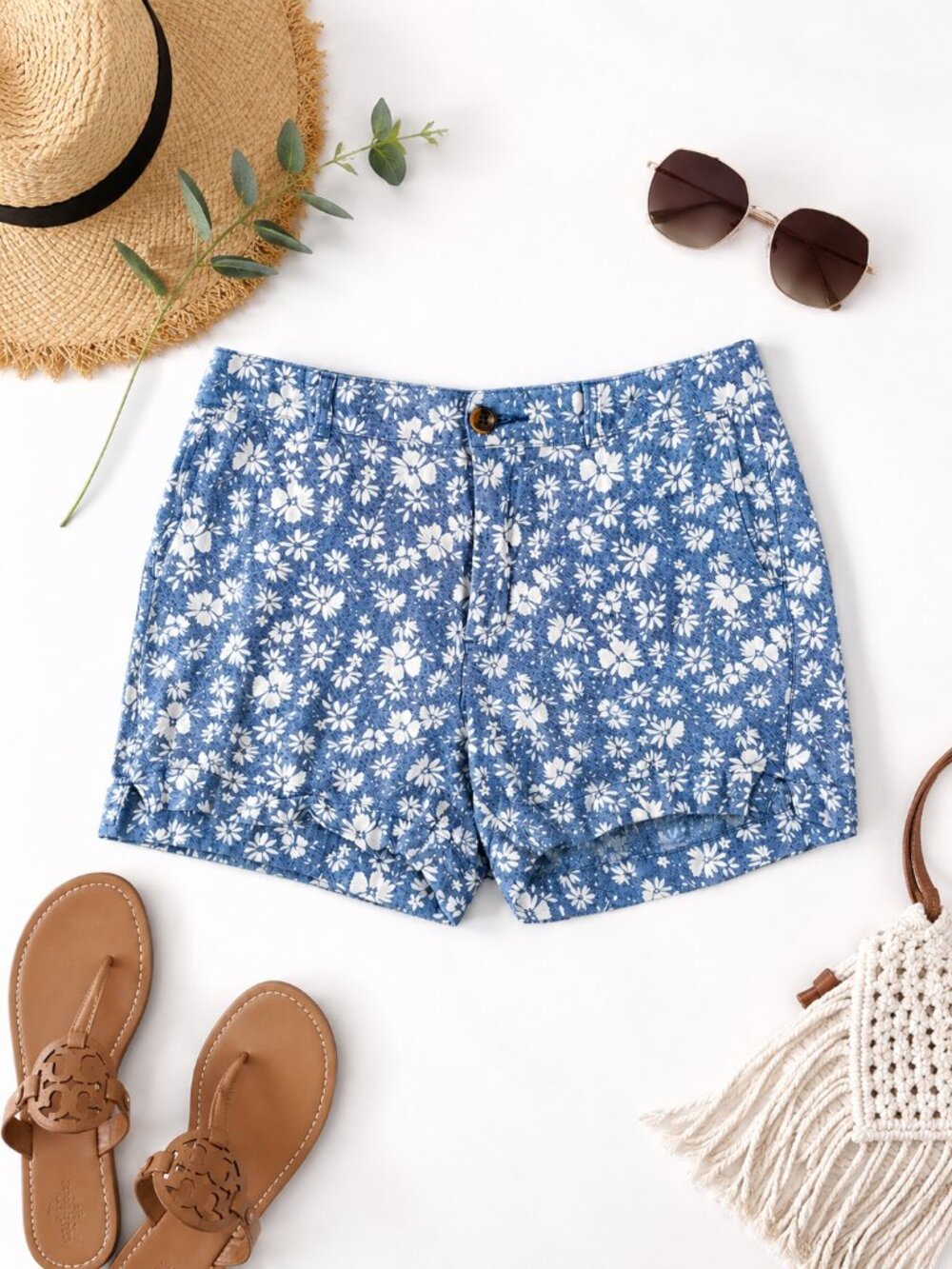 Old Navy Floral Shorts Size 6 Blue White Summer Casual Shorts